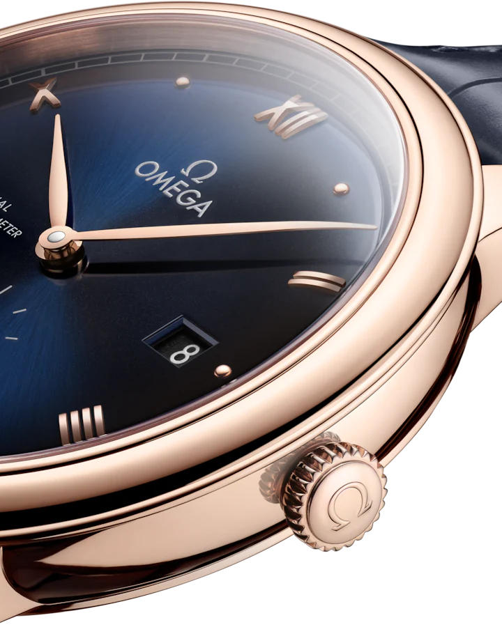 DE VILLE
PRESTIGE
41 mm, Sedna™ gold on leather strap